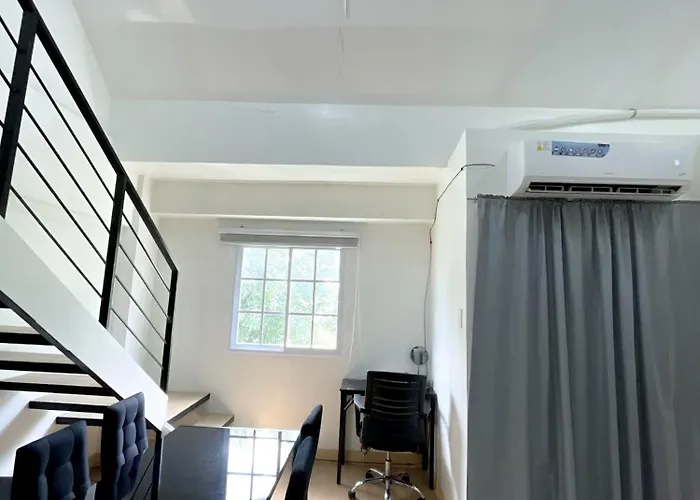 Prime Location - 3 Bedroom Unit アパート